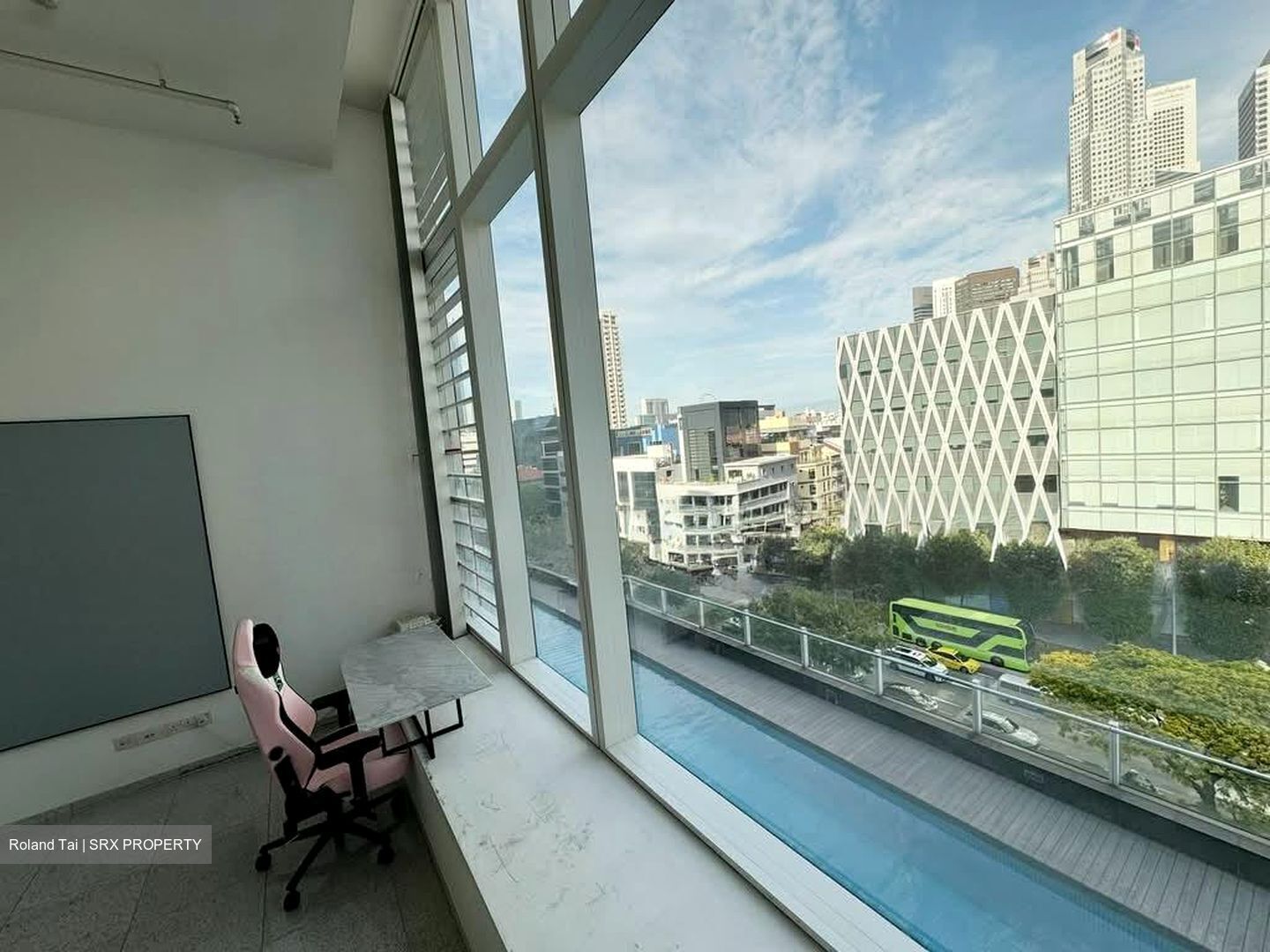 The Central (D1), Office #572598331